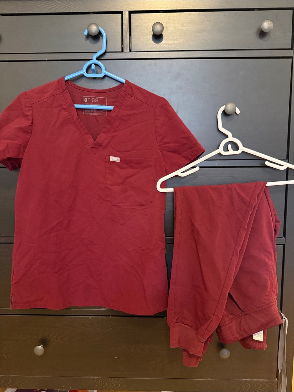 Figs Scrub Set in Burgundy